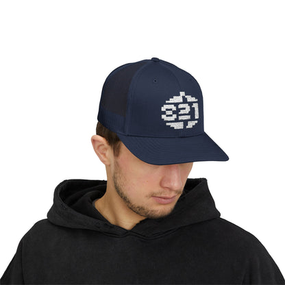 Paradroid 821 - Snapback Truckerpet Printify